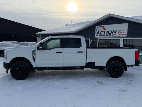 Used 2024 Ford F250 XL w/ FX4 Off-Road Package image 2