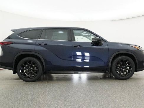 New 2026 Toyota Highlander Limited AWD/4WD image 30
