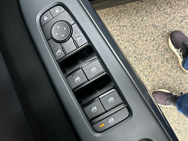 Used 2023 Nissan Pathfinder Rock Creek AWD/4WD image 31
