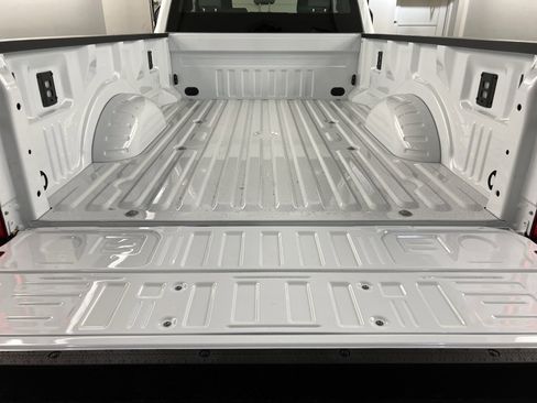 New 2026 Ford F250 XL w/ XL Chrome Package image 30