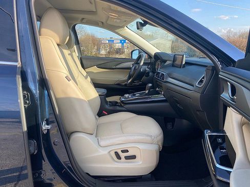 Used 2019 MAZDA CX-9 Touring w/ Touring Premium Package image 25