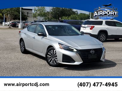 Used 2024 Nissan Altima 2.5 SV