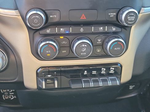 Used 2019 RAM 1500 Laramie RWD image 22
