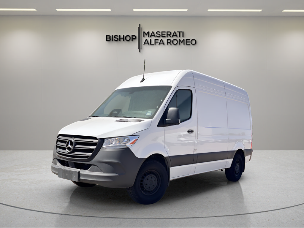 Used 2025 Mercedes-Benz Sprinter 2500 image 2