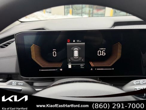 New 2026 Kia Carnival LX FWD image 32