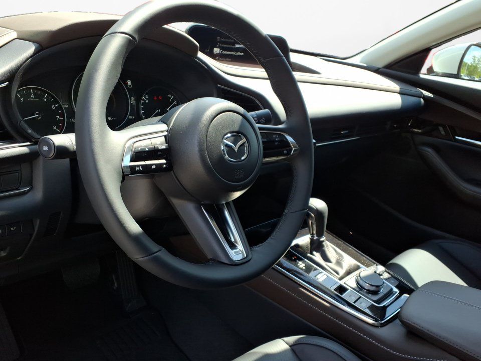 Used 2025 MAZDA CX-30 AWD 2.5 S w/ Premium Package image 12