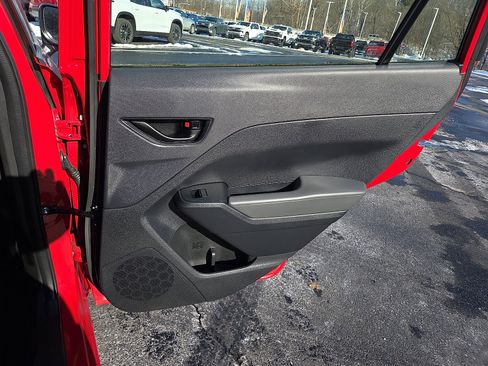 Used 2025 Subaru Impreza 2.0i image 18