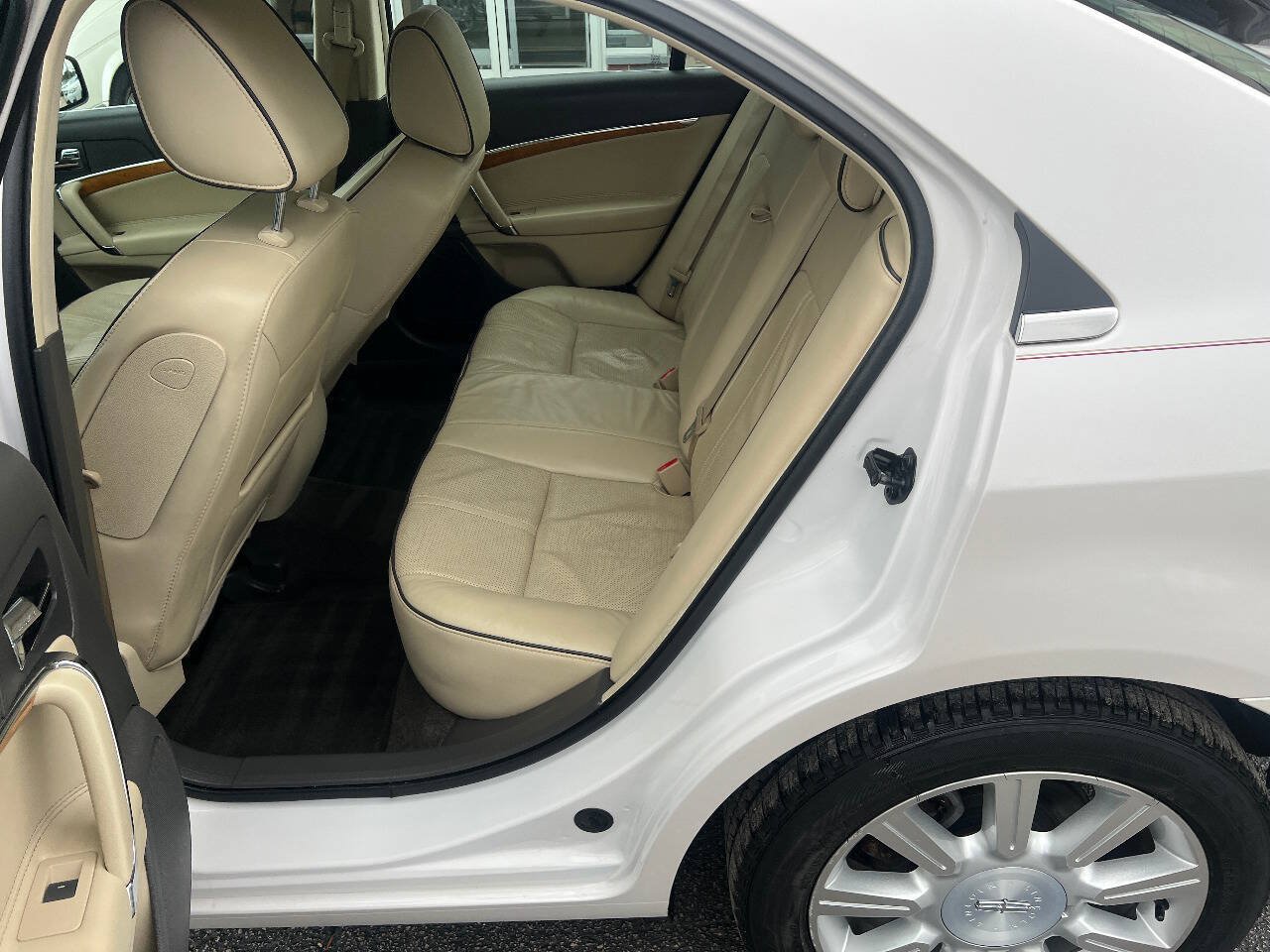Used 2010 Lincoln MKZ FWD image 20