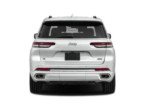 Used 2022 Jeep Grand Cherokee L Overland w/ Luxury Tech Group IV AWD/4WD image 5
