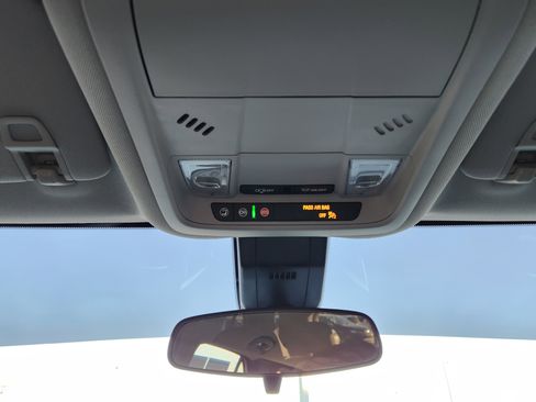 Used 2024 Chevrolet Equinox LT image 20