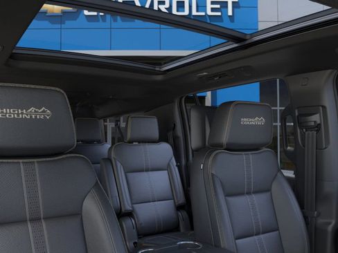 New 2025 Chevrolet Suburban High Country image 24