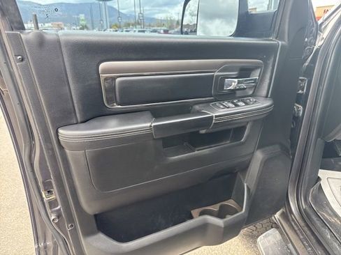 Used 2018 RAM 2500 Big Horn w/ Sport Appearance Group AWD/4WD image 16