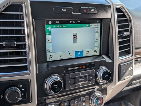 Used 2016 Ford F150 Lariat w/ Equipment Group 502A Luxury image 26