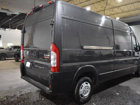 Used 2021 RAM ProMaster 2500 w/ Convenience Group FWD image 7