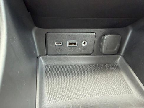 Used 2023 GMC Terrain SLE FWD image 19