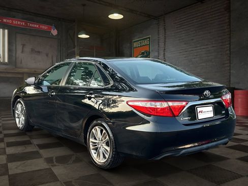 Used 2015 Toyota Camry SE FWD image 7