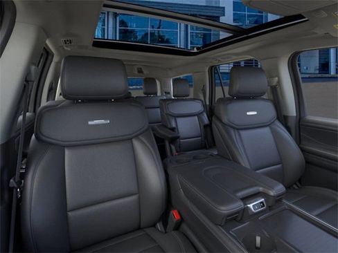 New 2025 Ford Expedition Platinum w/ Driver's Package image 10