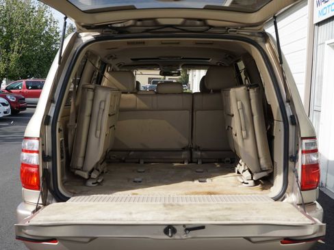 Used 2003 Toyota Land Cruiser image 16