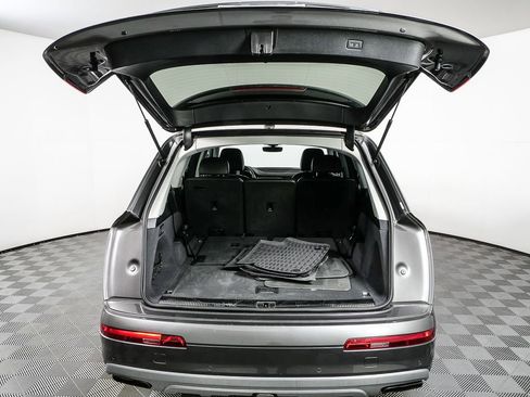 Used 2019 Audi Q7 3.0T Premium Plus w/ Premium Plus Package image 32