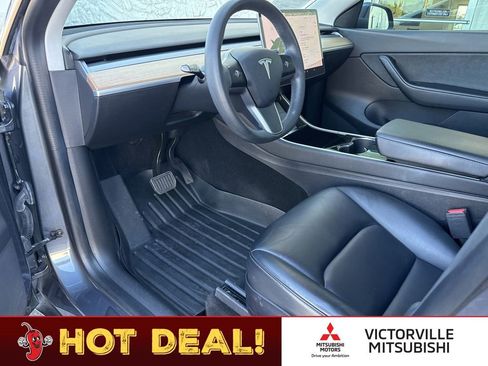 Used 2021 Tesla Model Y 2WD image 19