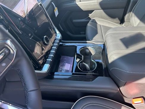 New 2026 GMC Yukon XL Elevation w/ Elevation Premium Package image 35