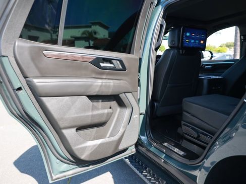 Used 2026 Chevrolet Tahoe Z71 w/ Z71 Off-Road Package image 36