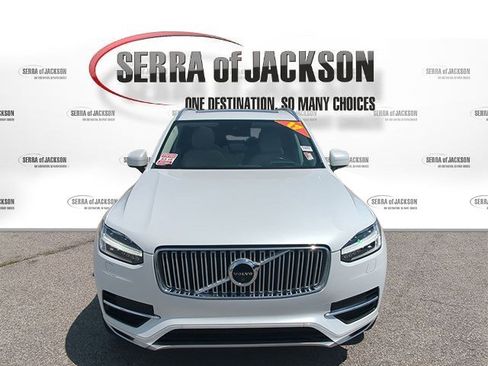 Used 2017 Volvo XC90 T8 Inscription w/ Vision Package AWD/4WD image 3
