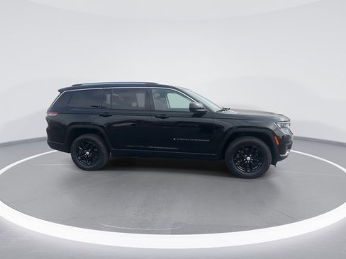 Used 2021 Jeep Grand Cherokee L Laredo w/ Luxury Tech Group I image 10