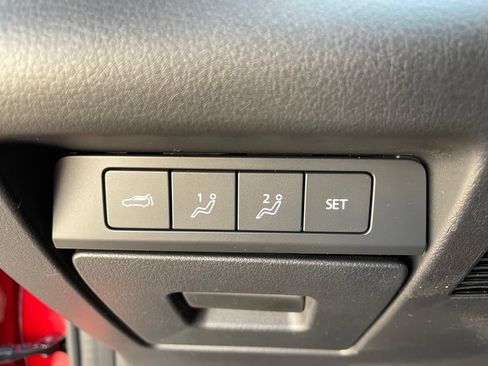 Used 2022 MAZDA CX-30 AWD 2.5 S w/ Premium Package image 17