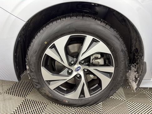 Used 2025 Subaru Legacy Premium image 13