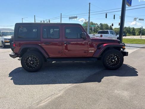 Used 2021 Jeep Wrangler Unlimited Sahara AWD/4WD image 5