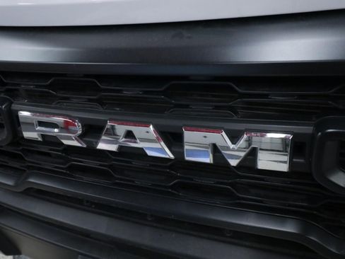 Used 2024 RAM ProMaster 2500 w/ Convenience Group FWD image 32