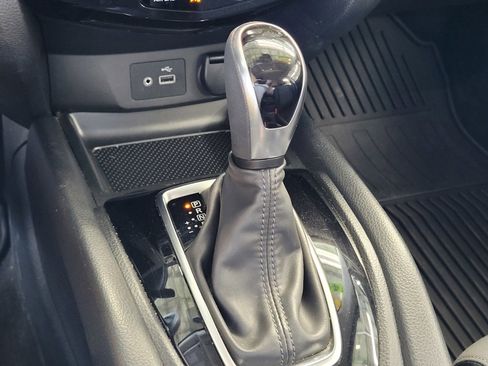 Certified 2020 Nissan Rogue S image 15