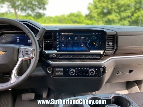 Used 2026 Chevrolet Silverado 2500 LT AWD/4WD image 34