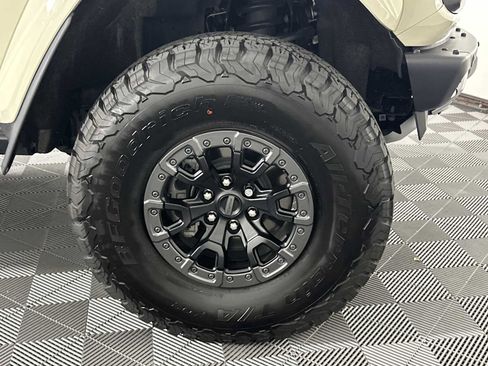 Used 2025 Ford Bronco Raptor AWD/4WD image 13