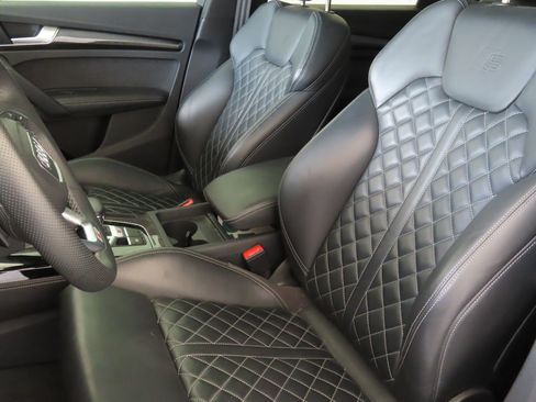 Used 2023 Audi SQ5 Premium Plus w/ Premium Plus Package image 15