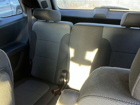 Certified 2023 Chevrolet Traverse LT image 23