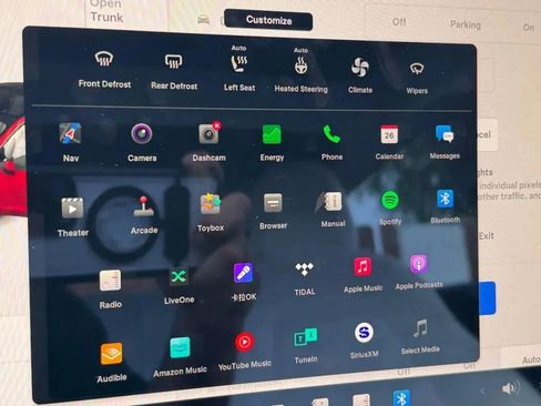 Used 2023 Tesla Model 3 Standard Range image 13