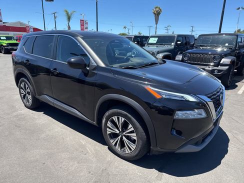 Used 2023 Nissan Rogue SV FWD image 12