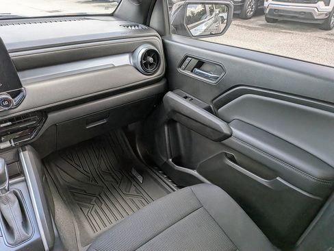 Used 2023 Chevrolet Colorado LT w/ LT Convenience Package RWD image 16