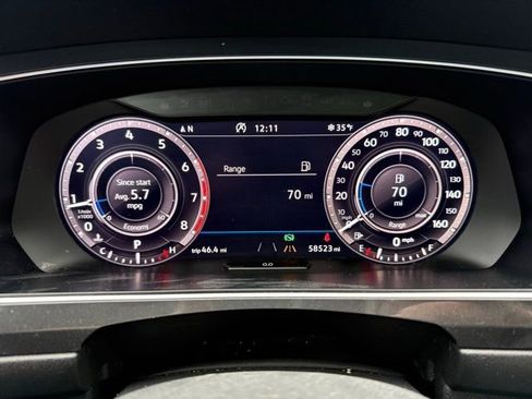 Used 2019 Volkswagen Tiguan SEL Premium image 16