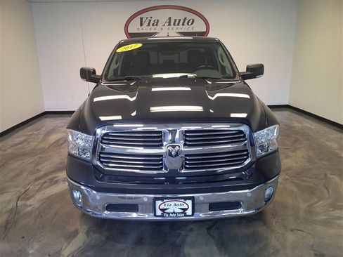Used 2017 RAM 1500 Big Horn image 3