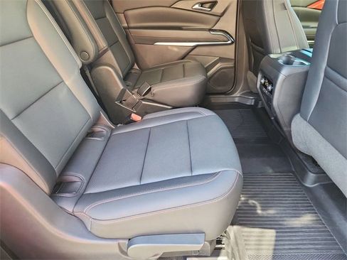 Used 2025 Chevrolet Traverse Z71 w/ Driver Confidence Package image 26