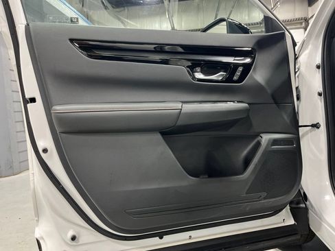 Used 2025 Honda CR-V Sport Touring image 10