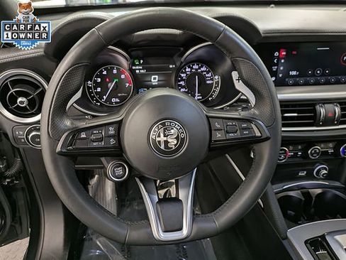 Used 2023 Alfa Romeo Stelvio Veloce AWD/4WD image 22