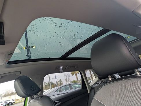 New 2026 Volkswagen Taos SE image 22