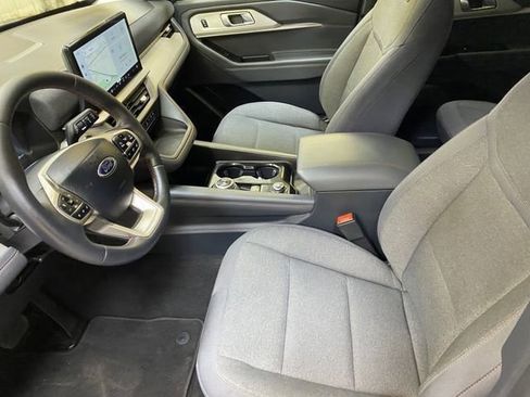 Used 2026 Ford Explorer Active RWD image 20