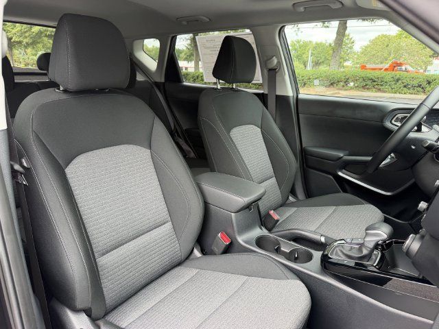 Certified 2025 Kia Soul EX FWD image 35