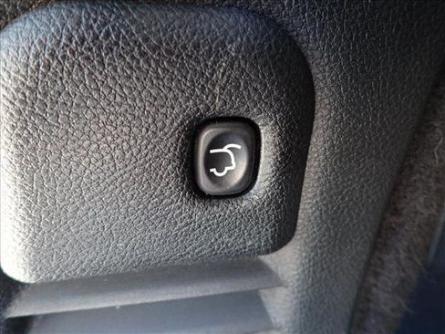Used 2017 Dodge Durango R/T AWD/4WD image 9