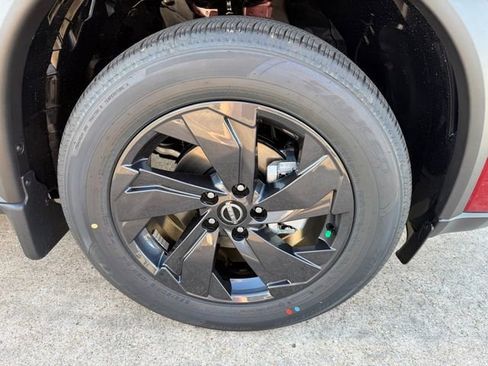 New 2026 Nissan Rogue SV image 9